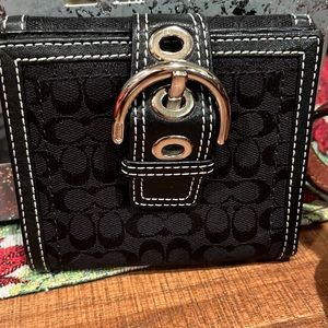 Women’s Authentic Coach Wallet New Without Tags